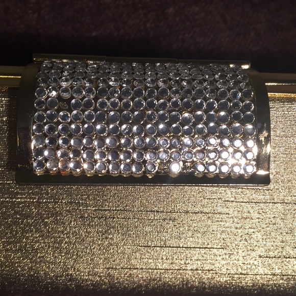 Golden Evening Clutch 🦋 - Picture 7 of 7